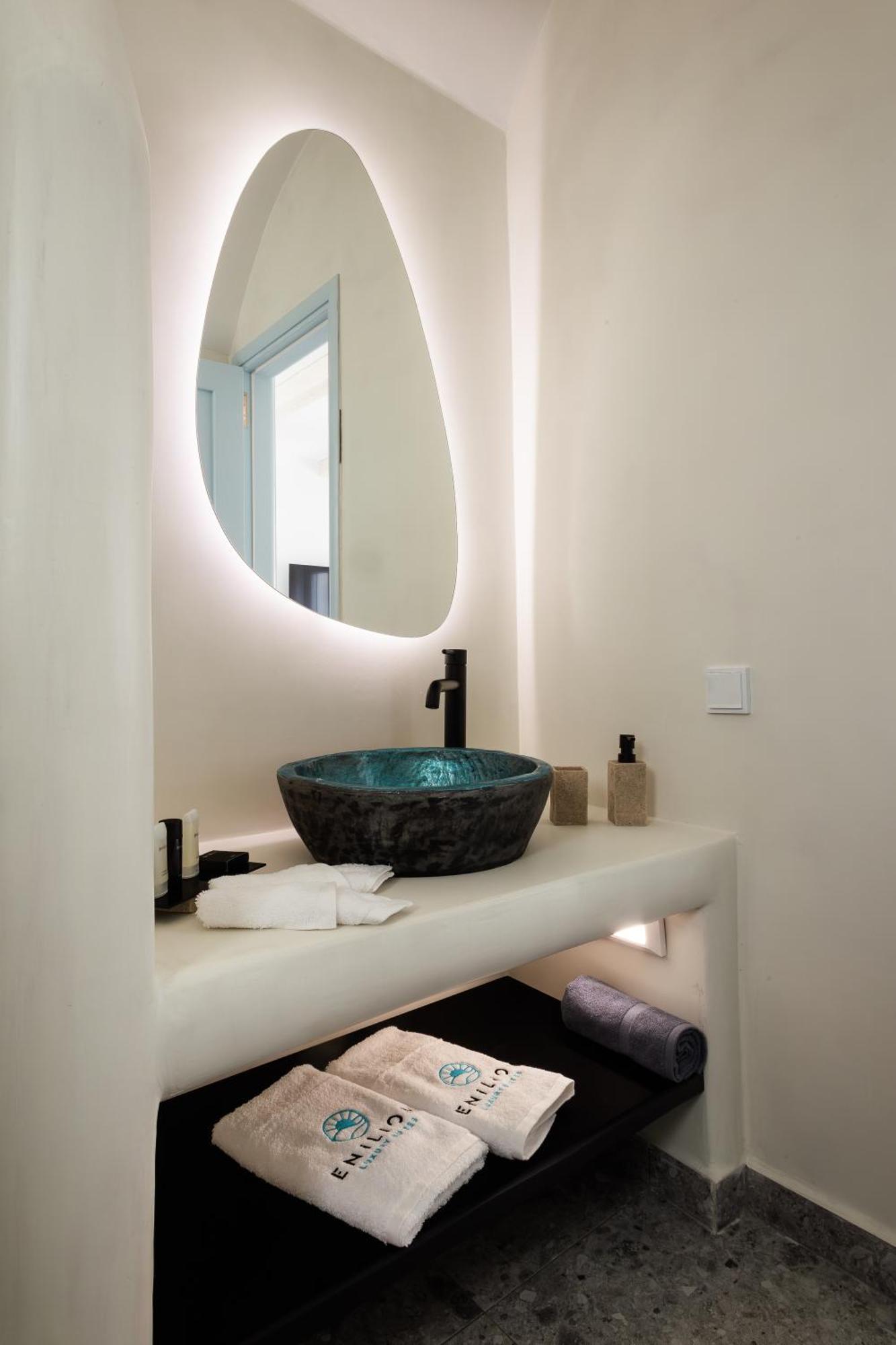 Enilion Luxury Suites Kyra Panagia Exterior foto